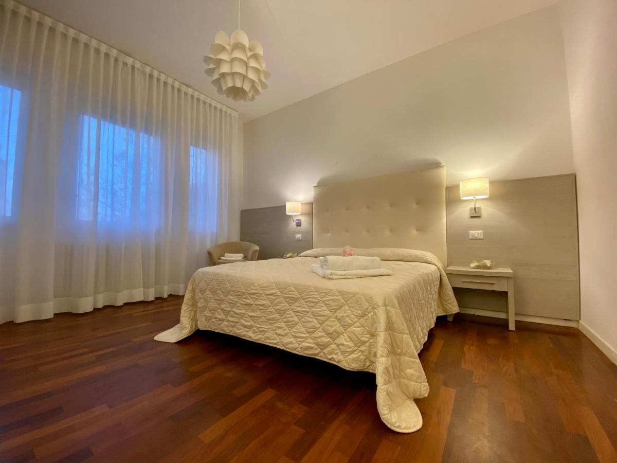 Villa Alda Suites & Rooms Cervia Eksteriør billede