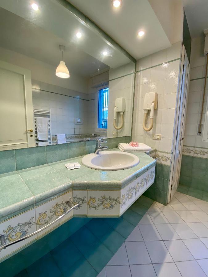 Villa Alda Suites & Rooms Cervia Eksteriør billede